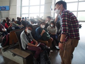 ソウル・インチョン空港にて　待ちくたびれました