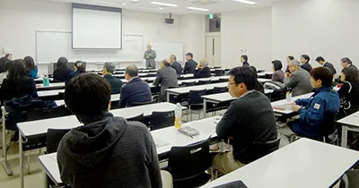 ポスター発表会の様子