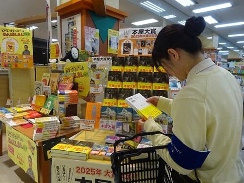 本屋大賞コーナー前.JPG